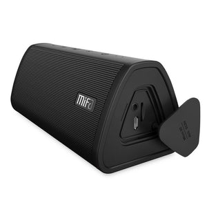 Portable Bluetooth speaker Waterproof