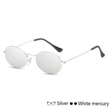 Vintage-Styled Women's Sunglasses